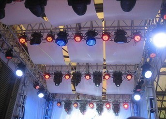 北京年會(huì)晚會(huì)燈光音響租賃 舞臺(tái)背景板搭建